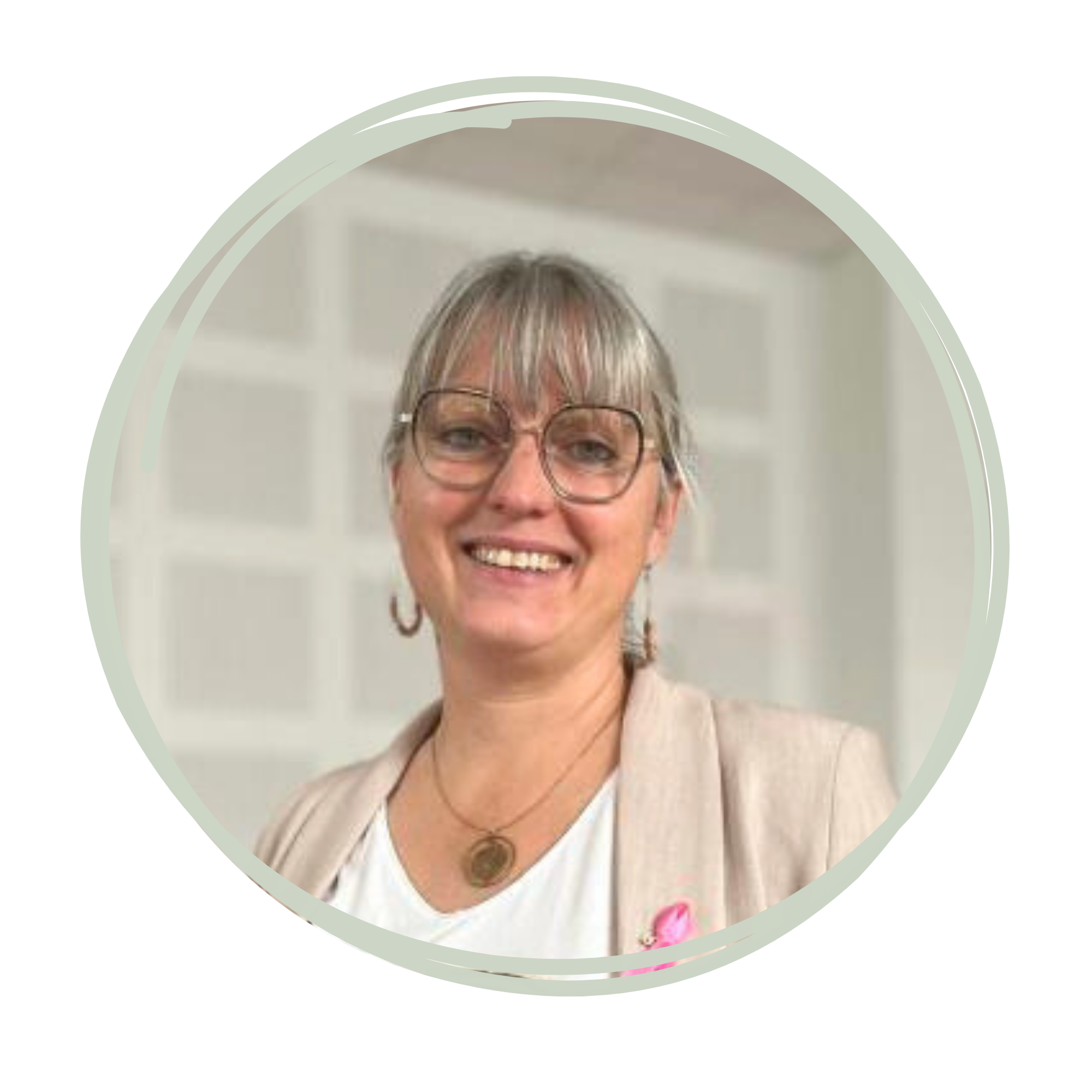 Aurélie Vray Jayol spécialiste hypnose, resc et reiki.